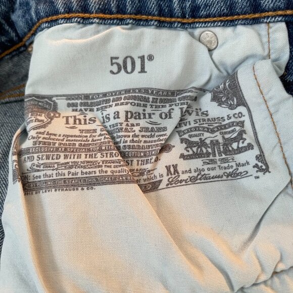 Levi's 501 High Waist Cuffed Jean Size 24 - Picture 7 of 7